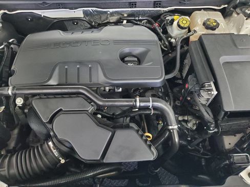 Used 2012 Buick Regal Leather image 4