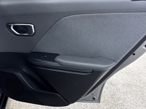 Used 2025 Kia K4 EX image 23