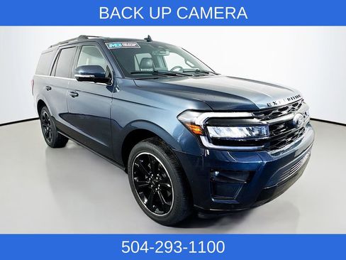 Used 2022 Ford Expedition Limited image 3