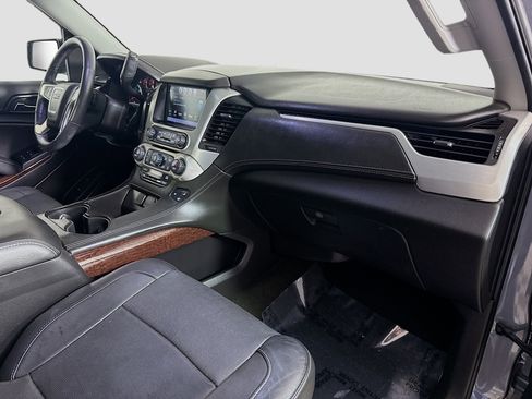 Used 2018 GMC Yukon SLT image 30