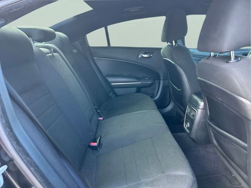 Used 2014 Dodge Charger SXT RWD image 12