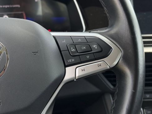 Used 2023 Volkswagen Jetta SE image 17