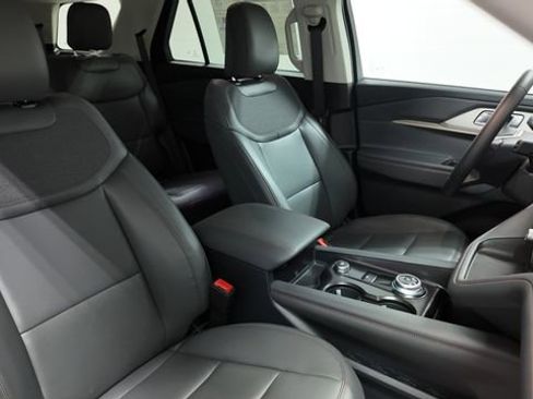 Used 2026 Ford Explorer Active w/ Active Comfort Package AWD/4WD image 39
