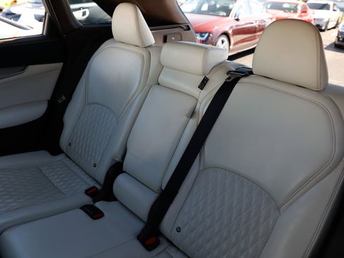 Used 2021 INFINITI QX50 Autograph w/ Premium White Leather Package image 11