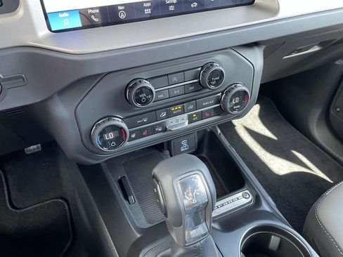 New 2025 Ford Bronco Outer Banks image 10
