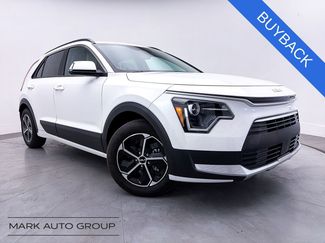 Used 2023 Kia Niro EX FWD video 1