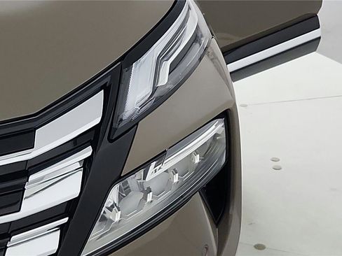 New 2025 Nissan Rogue Platinum w/ Platinum Premium Package image 40