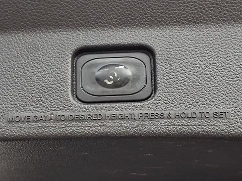 Used 2013 Ford Explorer XLT AWD/4WD image 36