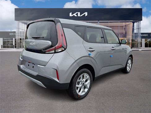 New 2025 Kia Soul LX w/ LX Technology Package image 4