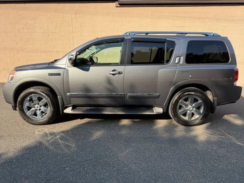 Used 2013 Nissan Armada Platinum AWD/4WD image 4