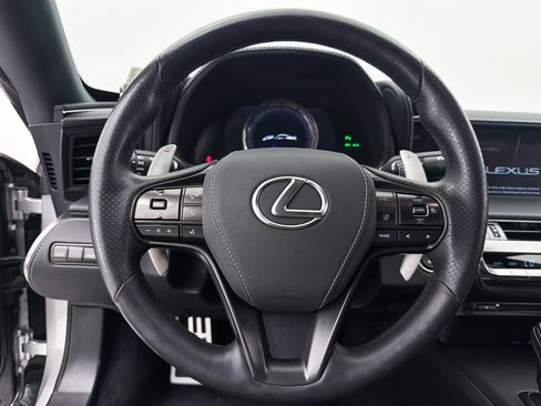 Used 2018 Lexus LC 500 Coupe RWD image 3