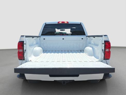 Used 2018 Chevrolet Silverado 1500 Custom w/ Trailering Package AWD/4WD image 17