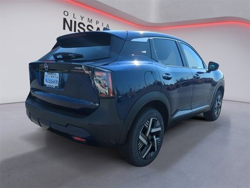 New 2025 Nissan Kicks SV image 5