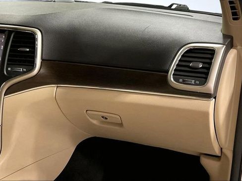 Used 2014 Jeep Grand Cherokee Limited image 17