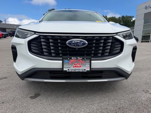 Used 2023 Ford Escape Active w/ Tech Pack #2 AWD/4WD image 5