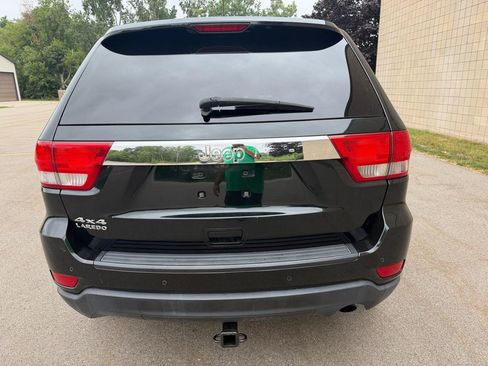 Used 2012 Jeep Grand Cherokee Laredo AWD/4WD image 6