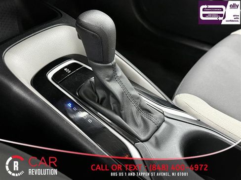 Used 2024 Toyota Corolla LE FWD image 21