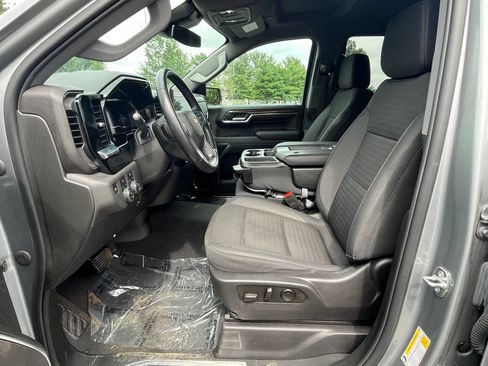 Certified 2024 Chevrolet Silverado 1500 LT AWD/4WD image 10