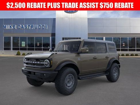 New 2025 Ford Bronco Outer Banks w/ Sasquatch Package image 1
