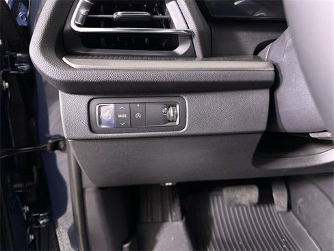 New 2026 Chevrolet Traverse LT w/ Sun and Wheel Package image 18