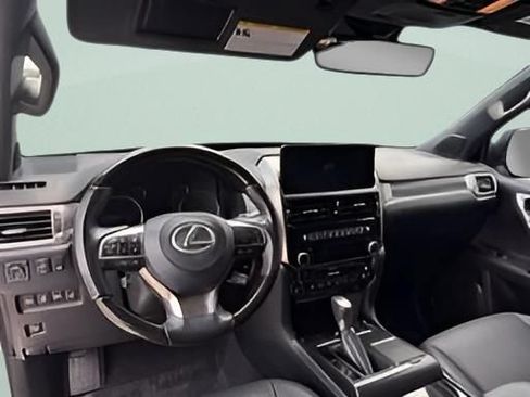 Used 2023 Lexus GX 460 Premium w/ Premium Package AWD/4WD image 36