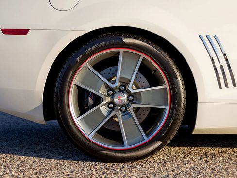 Used 2010 Chevrolet Camaro SS w/ RS Package image 34