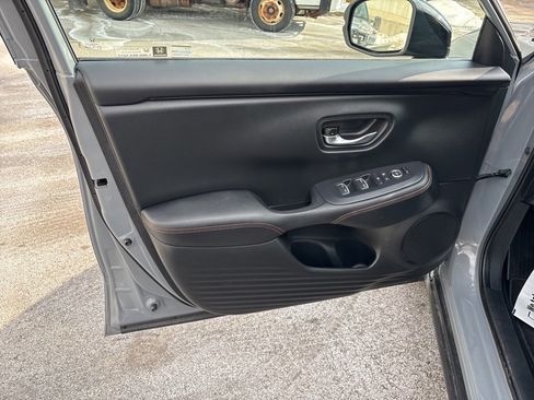 Used 2025 Honda HR-V Sport image 11