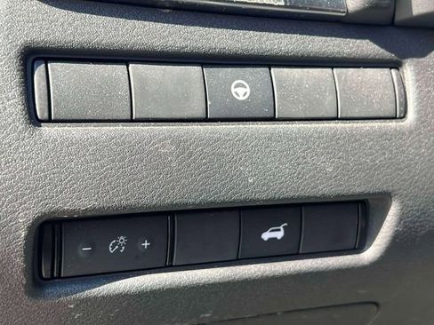 Used 2023 Nissan Rogue SL w/ SL Premium Package image 22