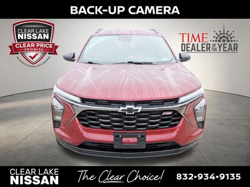 Used 2024 Chevrolet Trax RS w/ Driver Confidence Package FWD image 2