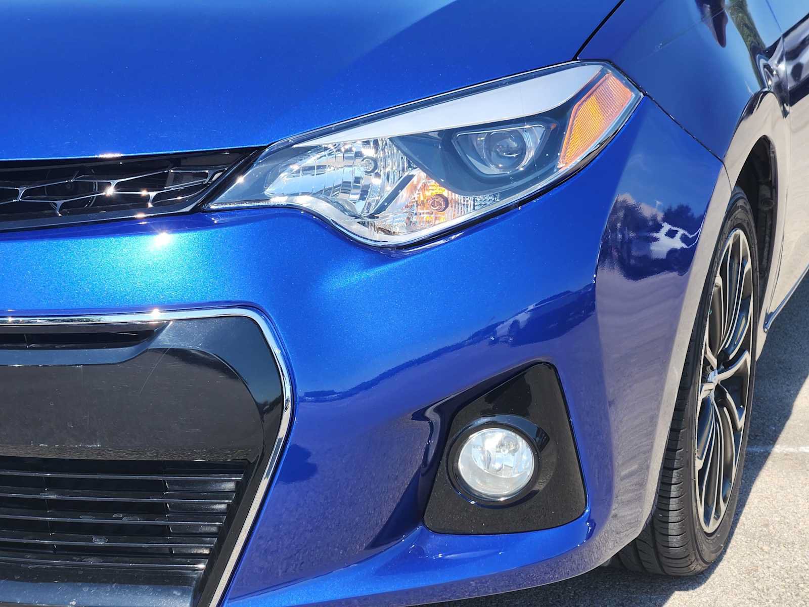 Used 2015 Toyota Corolla S FWD image 7
