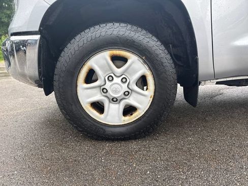 Used 2018 Toyota Tundra SR5 AWD/4WD image 28