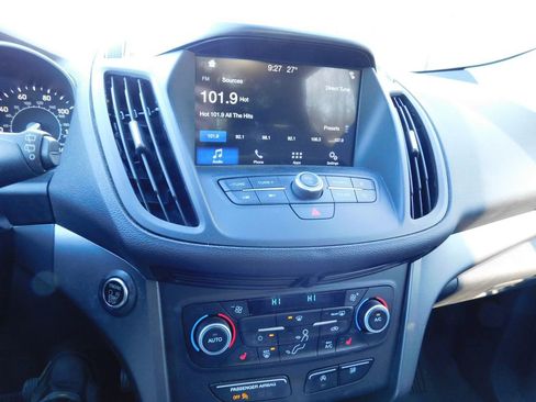 Used 2019 Ford Escape SEL image 8