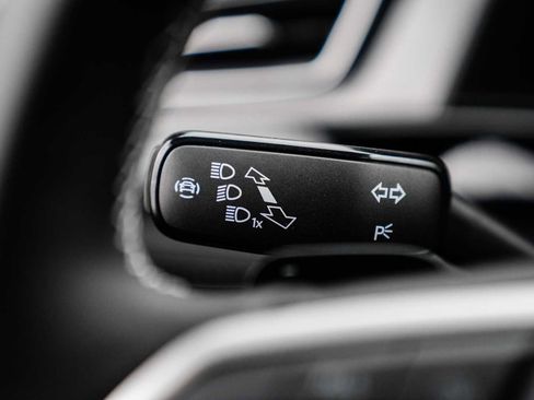 New 2026 Volkswagen Atlas Cross Sport SE image 30