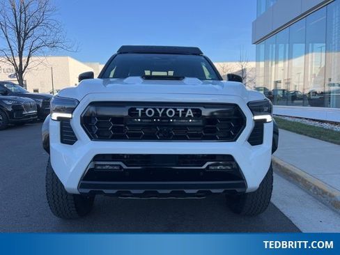 Used 2024 Toyota Tacoma TRD Pro image 2