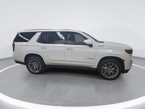 Used 2024 Chevrolet Tahoe High Country image 2