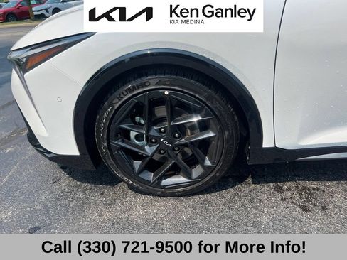 Certified 2025 Kia K4 GT-Line Turbo FWD image 17