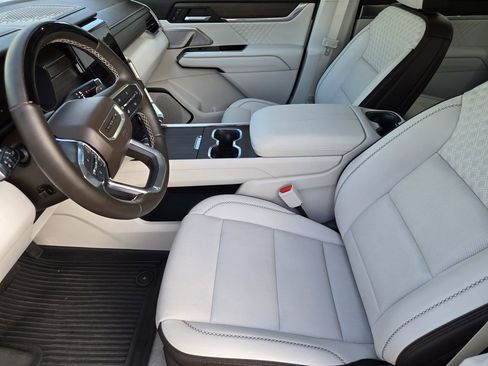 Used 2024 GMC Acadia Denali w/ Super Cruise Package AWD/4WD image 11