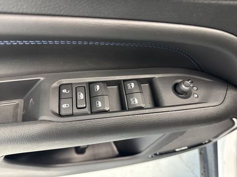 New 2026 Jeep Compass Limited image 17