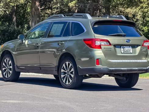 Used 2017 Subaru Outback 2.5i Limited AWD/4WD image 6