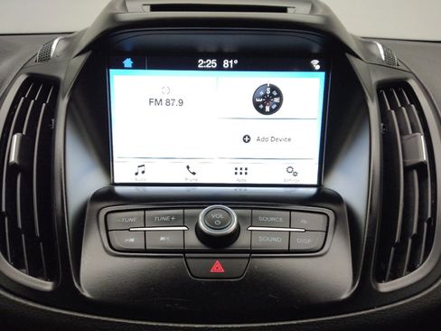 Used 2017 Ford Escape SE w/ Equipment Group 201A AWD/4WD image 25