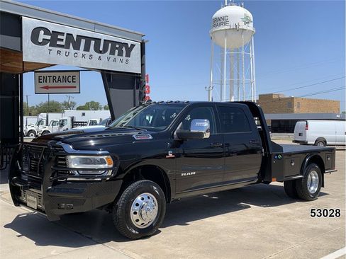 Used 2024 RAM 3500 Laramie w/ Towing Technology Group AWD/4WD image 1