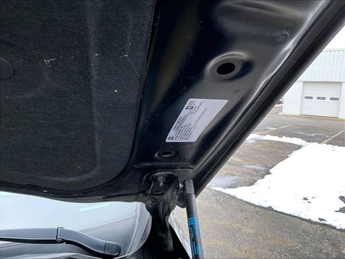 Used 2023 Chevrolet Suburban LT image 36