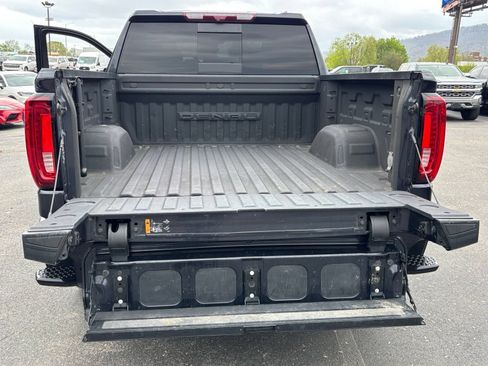 Used 2024 GMC Sierra 1500 Denali AWD/4WD image 13