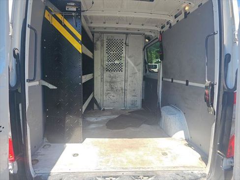 Used 2022 Mercedes-Benz Sprinter 2500 image 18