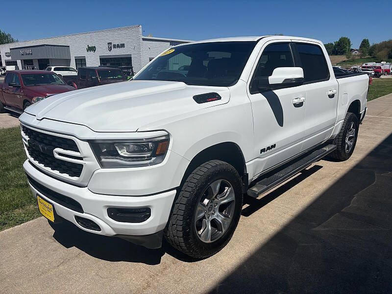 Used 2023 RAM 1500 Laramie AWD/4WD image 2