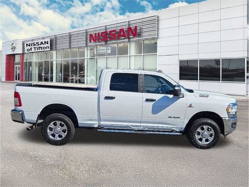 Used 2023 RAM 2500 Big Horn w/ Level 1 Equipment Group image 12