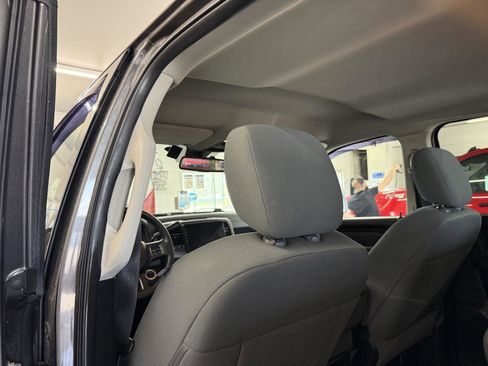 Used 2014 RAM 1500 Express AWD/4WD image 21
