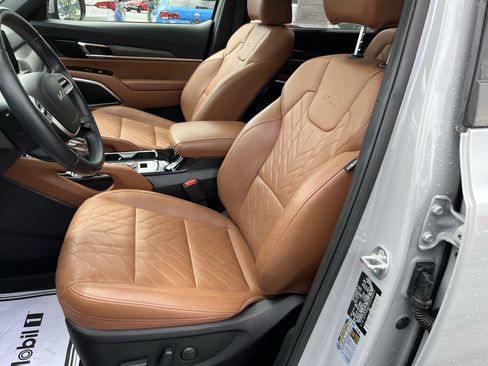 Used 2025 Kia Telluride EX X-Line AWD/4WD image 17