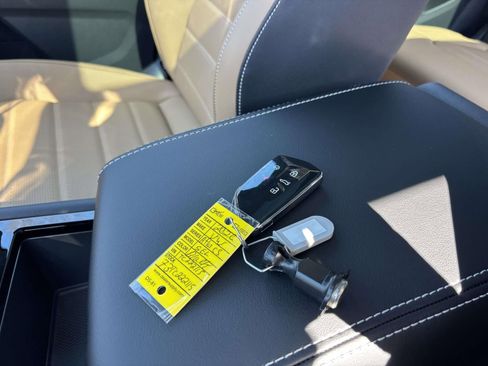 New 2026 Volkswagen Atlas Cross Sport SEL image 35