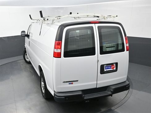 Used 2020 Chevrolet Express 2500 w/ Driver Convenience Package image 29